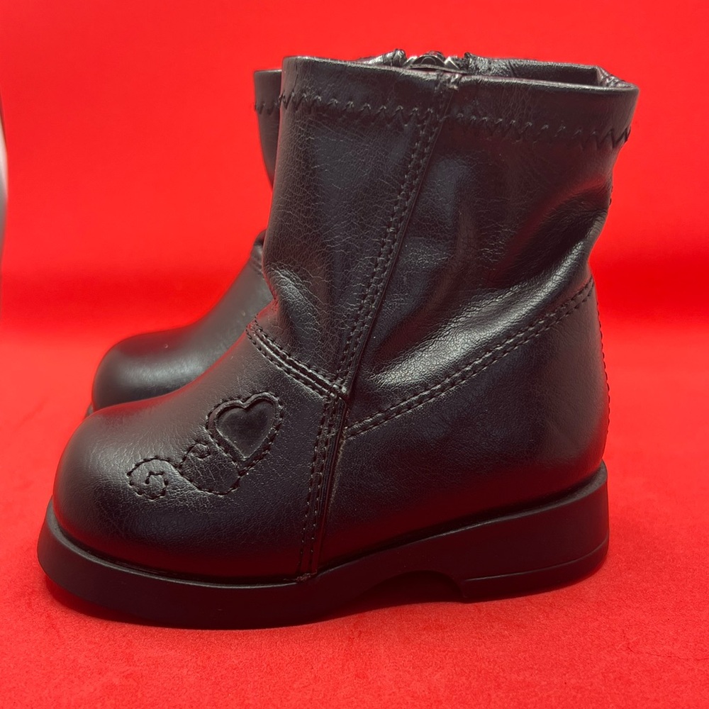 Teeny Toes Black Boots Sz 2